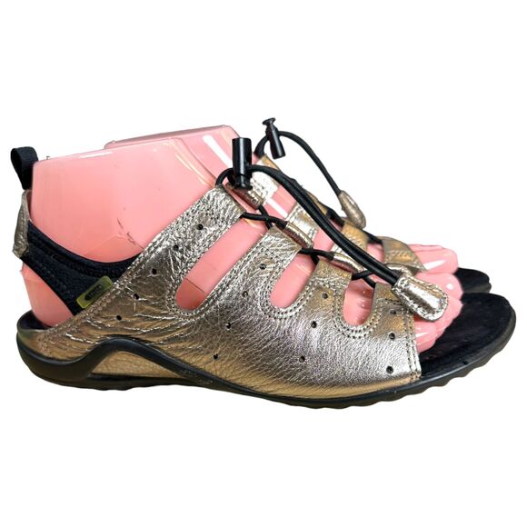 ECCO Jab Toggle Gold Leather Sandals Women's Size EU 37 (US 6.5) - Picture 2 of 8